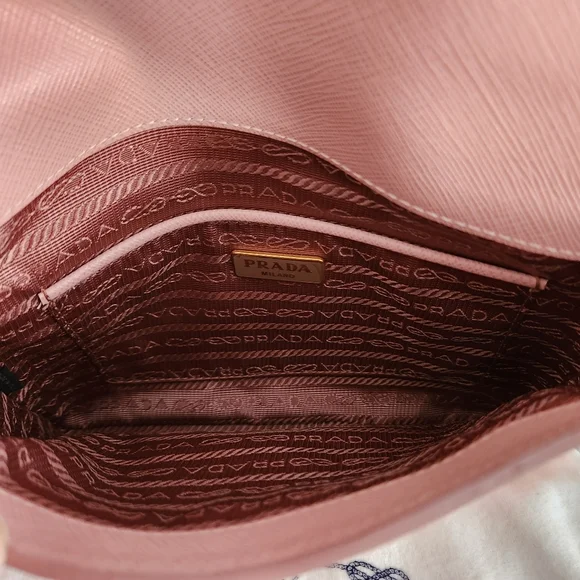 AUTHENTIC PRADA Contenitori Piatti Pink Orchidea Saffiano Clutch - Picture 3 of 16